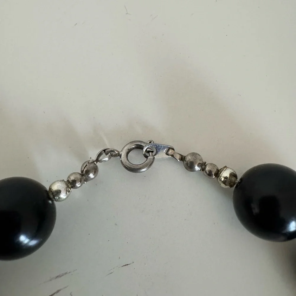 Art Deco Vintage Black and‎ Silver Necklace